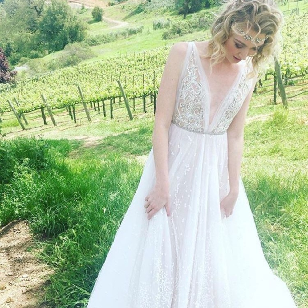 Never before worn Liz Martinez Wedding Dress!